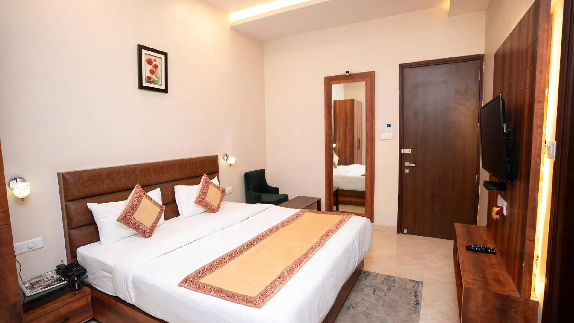 Hotel Radiance Courtyard Benares
