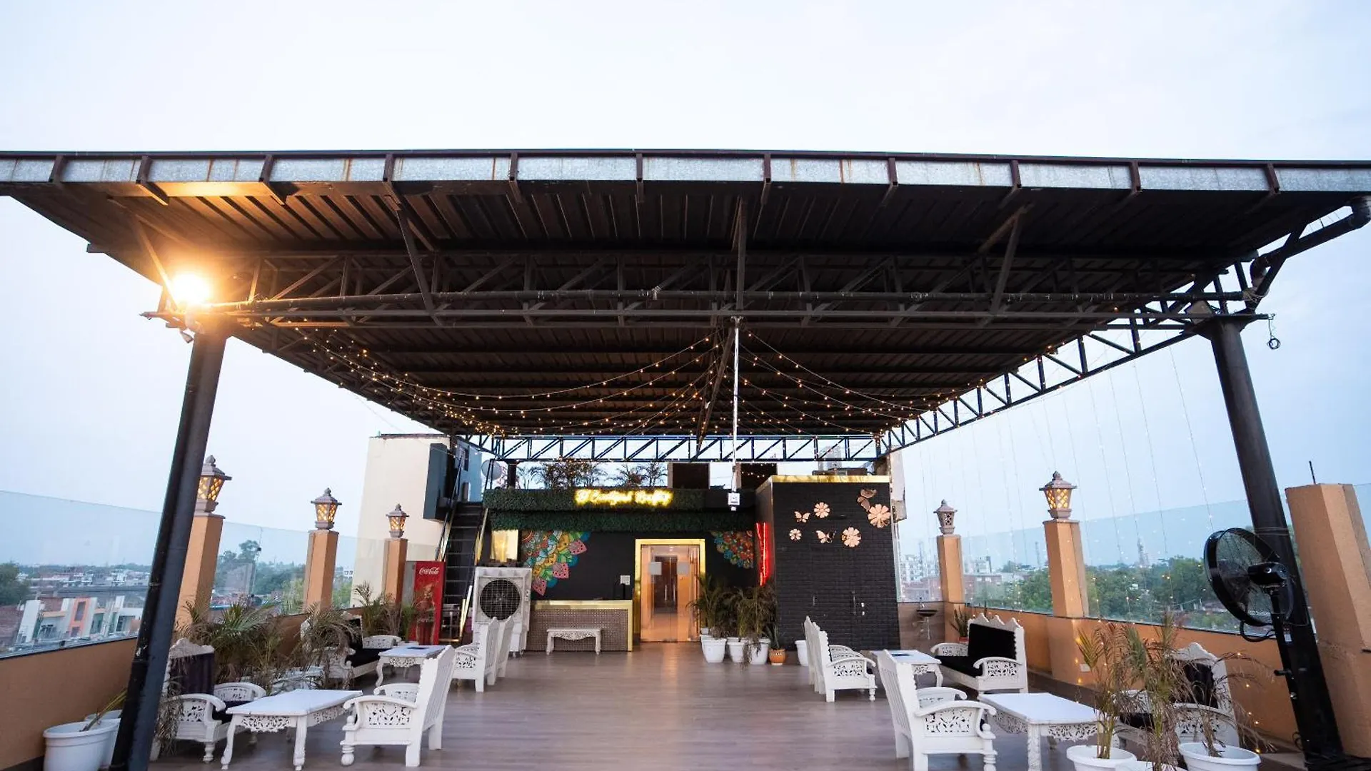 Hotel Radiance Courtyard Benares Bed & Breakfast