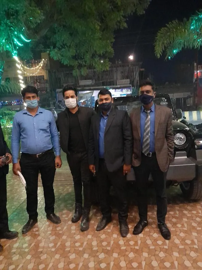 Hotel Radiance Courtyard Varanasi