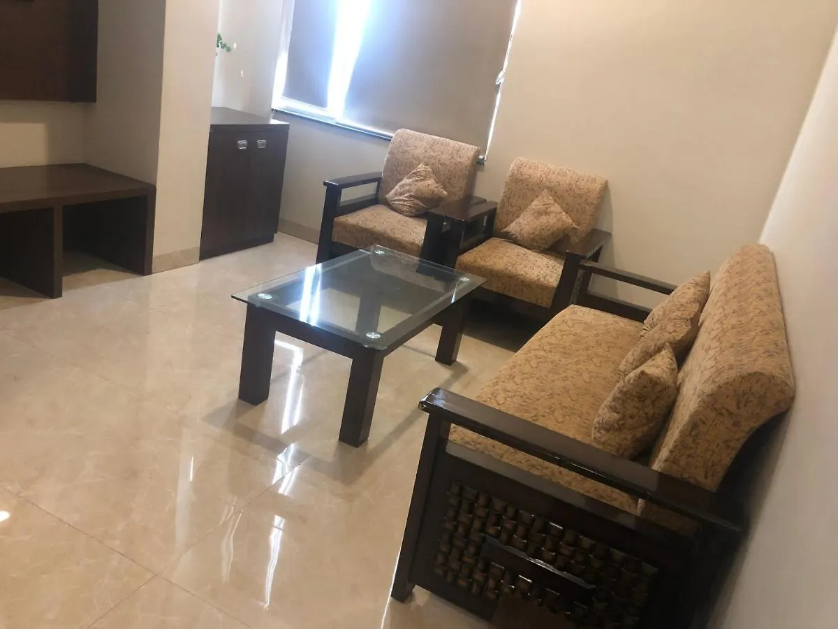 Hotel Radiance Courtyard Varanasi Bed & Breakfast