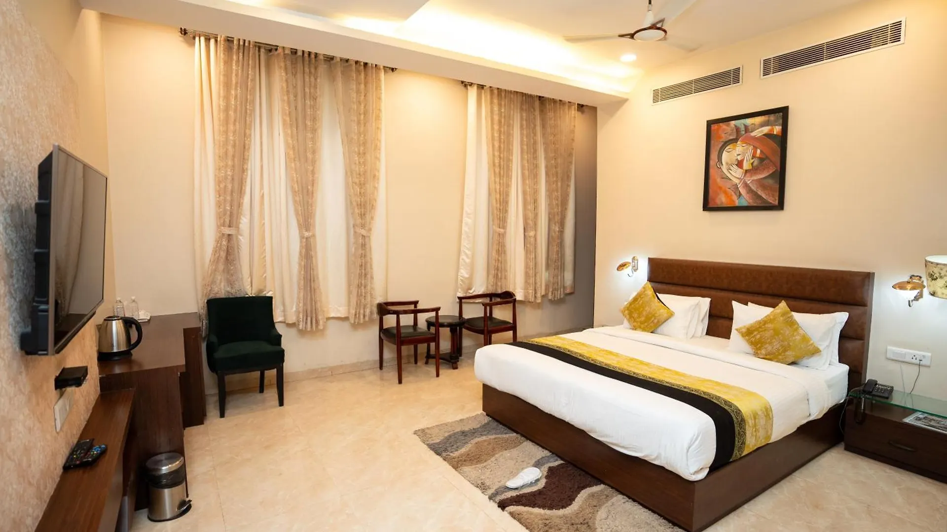 Hotel Radiance Courtyard Varanasi