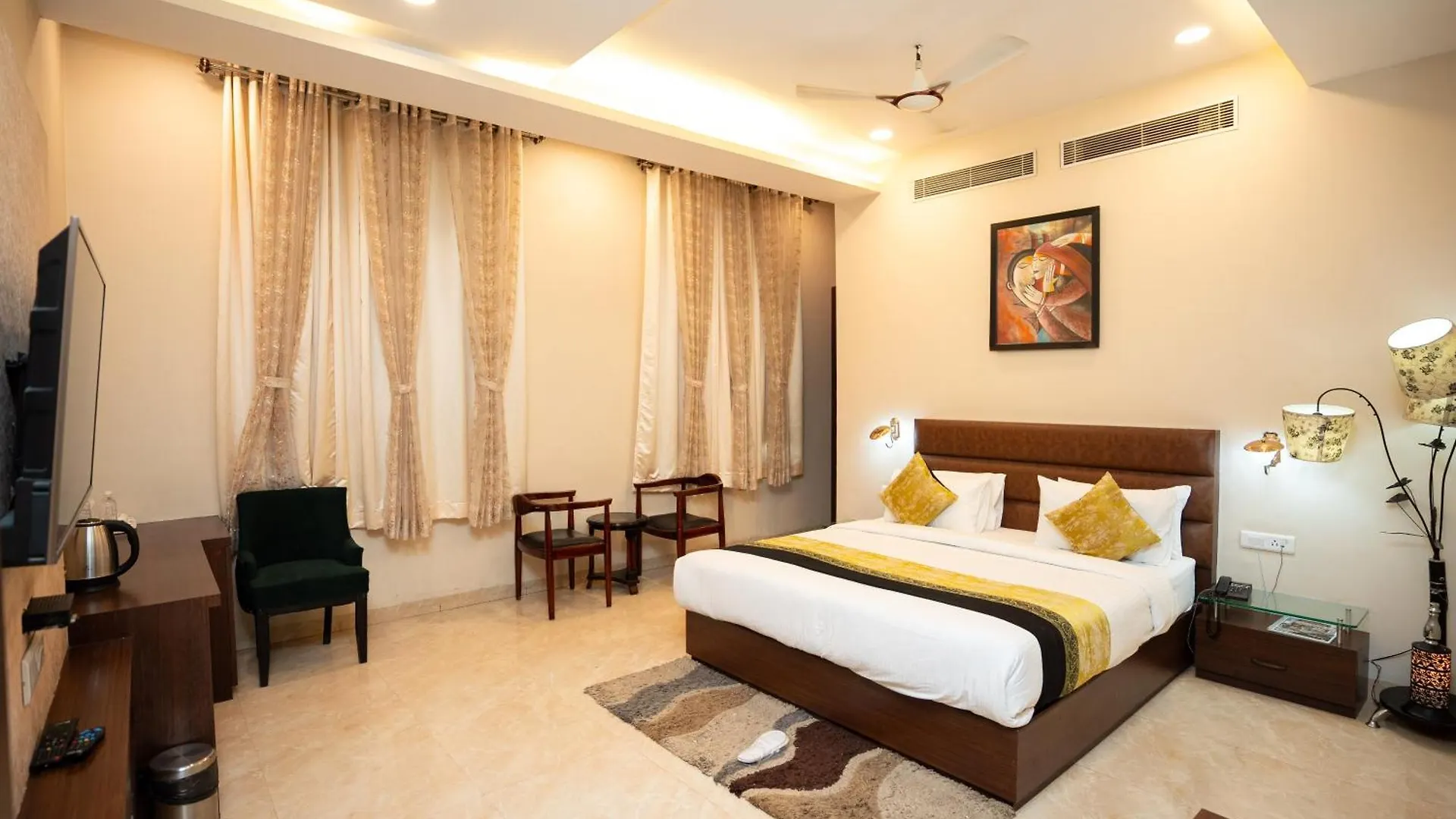 Hotel Radiance Courtyard Varanasi 0*,