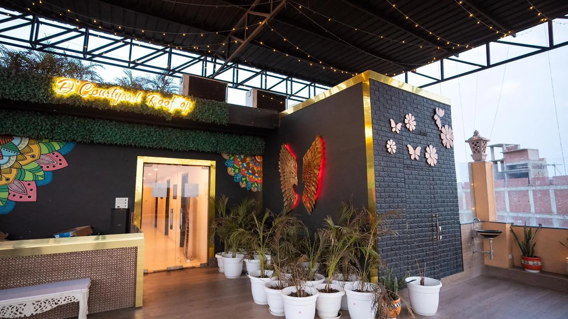 Hotel Radiance Courtyard Varanasi