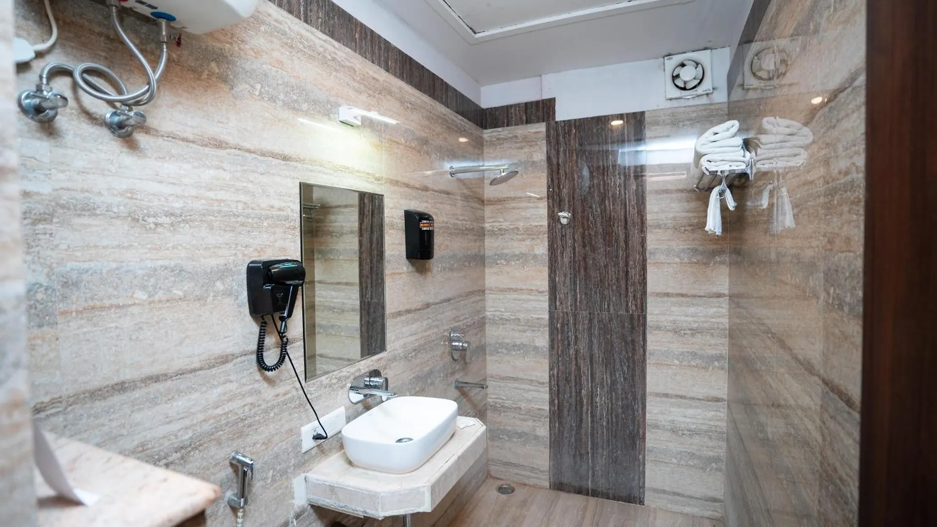 Hotel Radiance Courtyard Varanasi 0*,  India