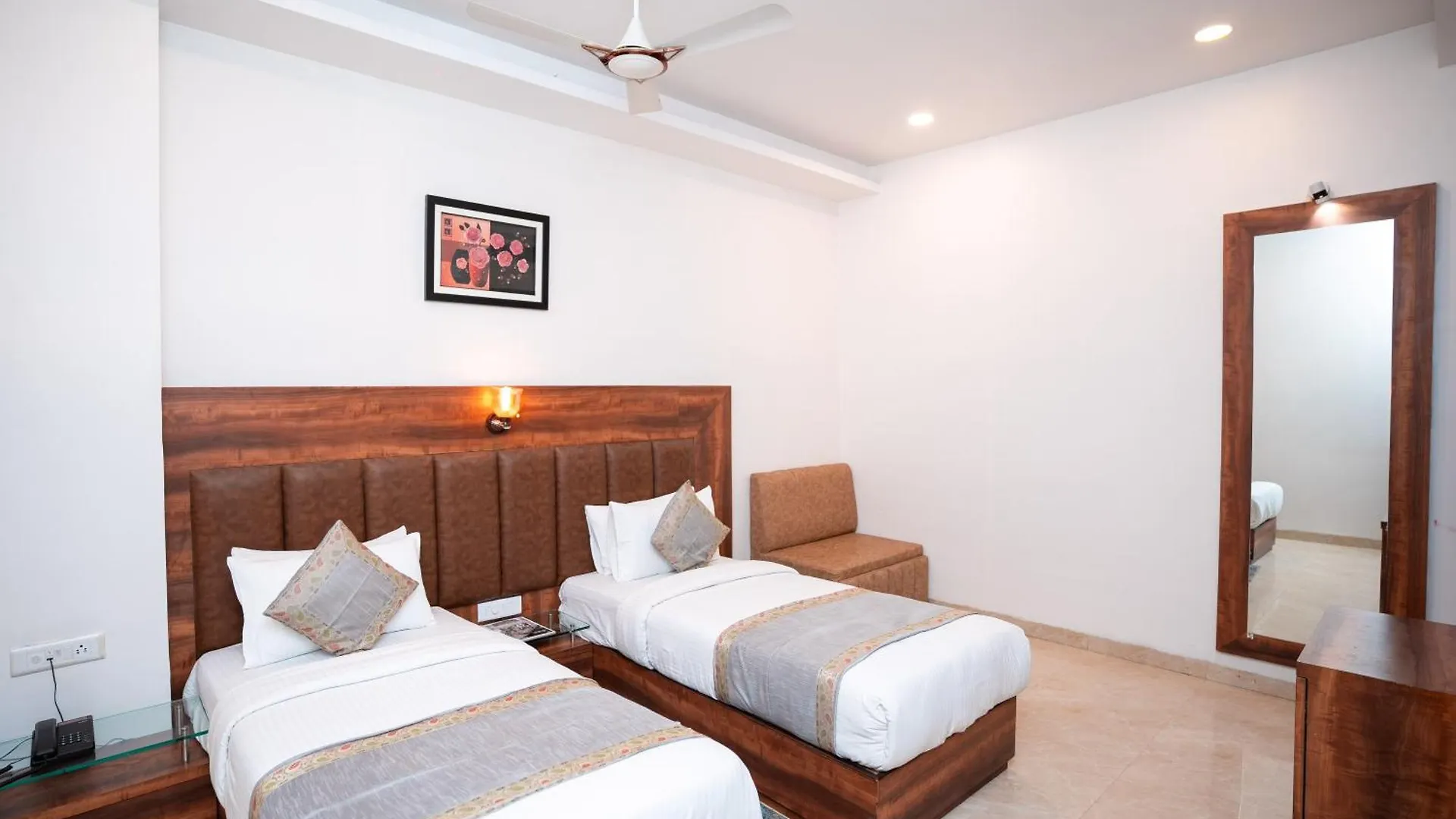 Bed & Breakfast Hotel Radiance Courtyard Varanasi India
